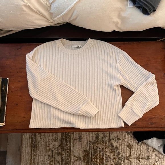 Aritzia Wilfred Free long sleeve shirt / sweater - Picture 9 of 10